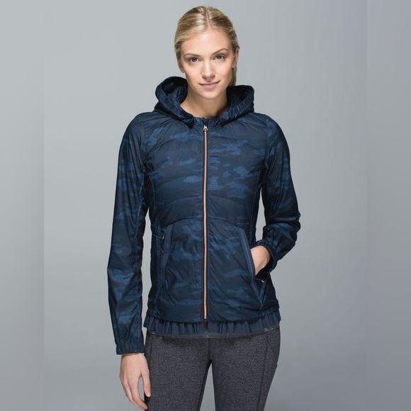 lululemon athletica Jackets & Blazers - Lululemon Spring Fling Puffy Windbreaker